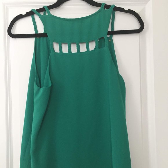 Green Tank - Picture 2 of 2